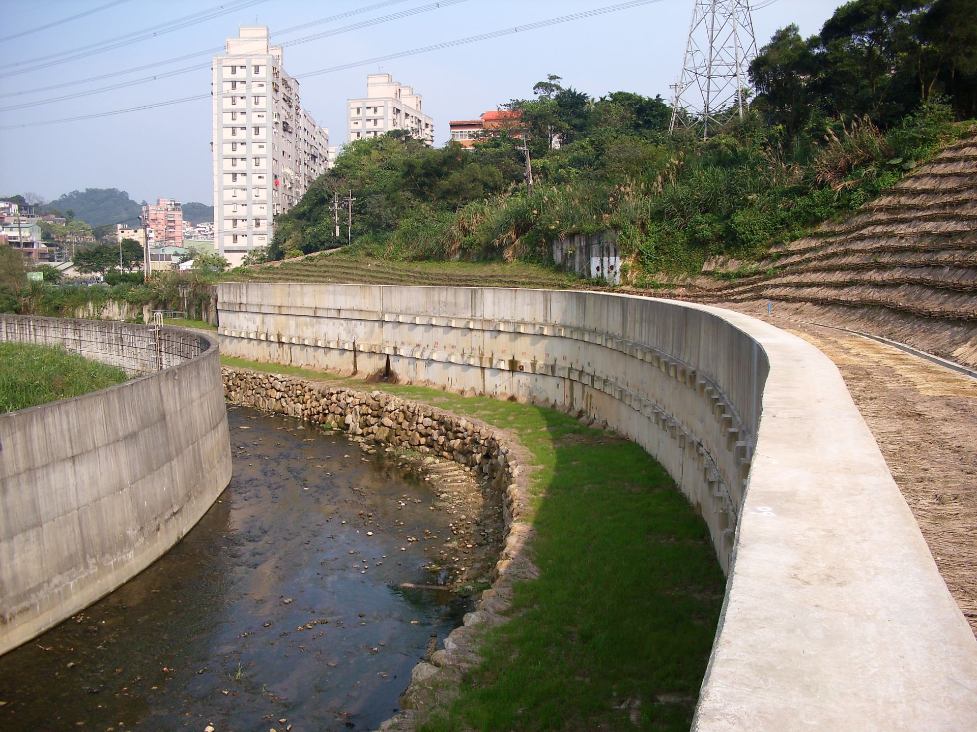 96年度臺北縣各項排水改善工程委託設計監造技術服務